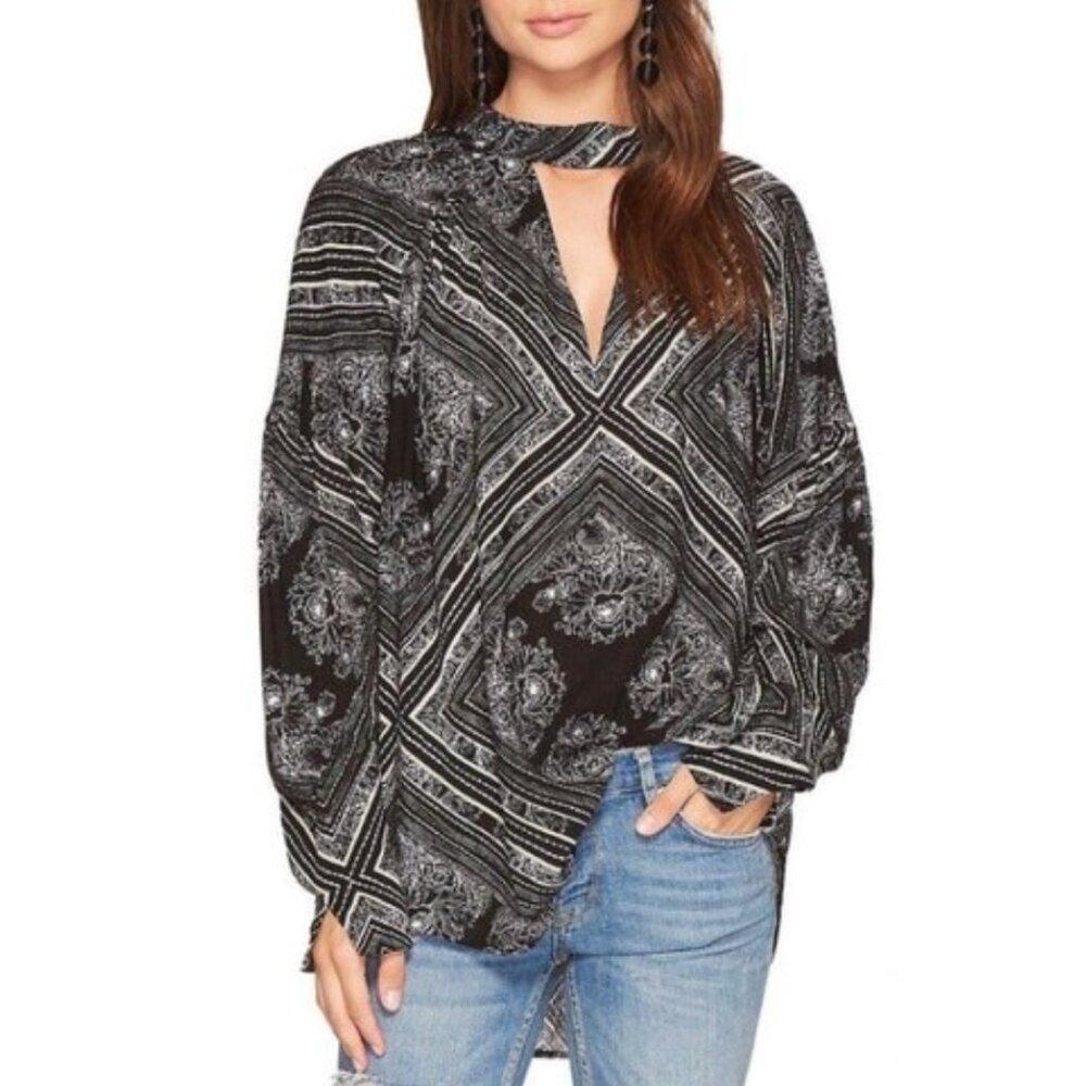 Free People Floral Print Keyhole Choker Oversized Boho Tunic Top‎ Sweater Size M
